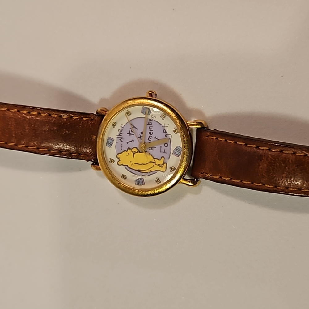 Vintage Disney Classic Pooh Quartz Wrist Watch by Ingersoll